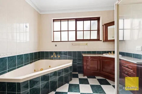 Property photo of 23 Queens Parade Hillside VIC 3037