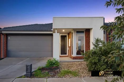 Property photo of 34 Goodison Grove Mount Cottrell VIC 3024