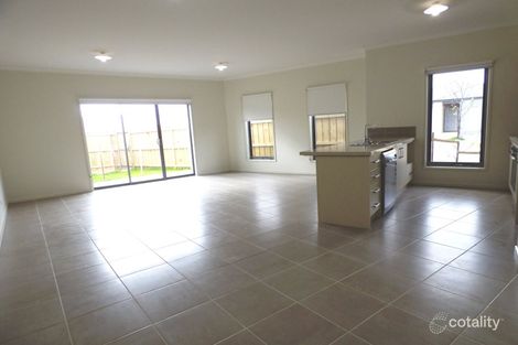 Property photo of 29 Grantham Walk Williams Landing VIC 3027
