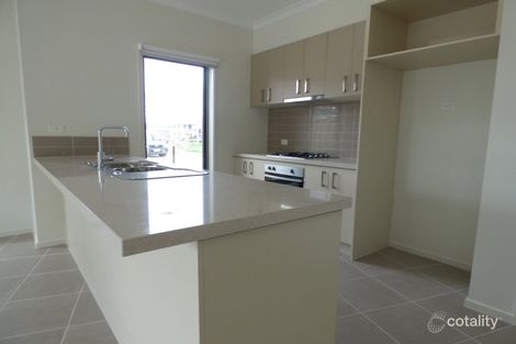 Property photo of 29 Grantham Walk Williams Landing VIC 3027