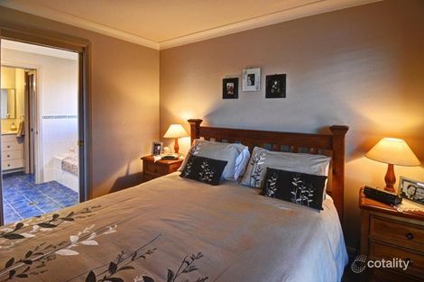 Property photo of 14 Stratford Close Orange NSW 2800