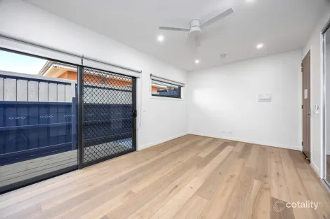 13 Pine St, Frankston North, VIC 3200