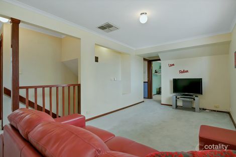 Property photo of 33 Greenfield Rise Aberfoyle Park SA 5159