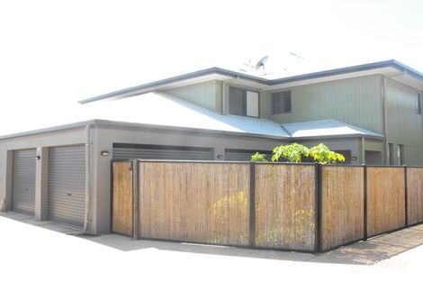 2/2 Fairway Ave, Rocky Point, QLD 4874