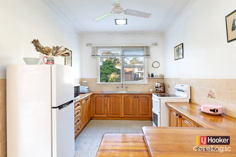 Property photo of 14 Tallawarra Avenue Padstow NSW 2211