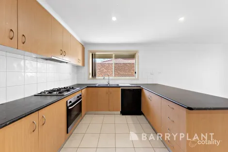 Property photo of 7/30 Nariel Road Kings Park VIC 3021