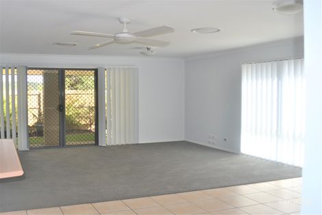 6/1 Santa Isobel Bvd, Pacific Pines, QLD 4211
