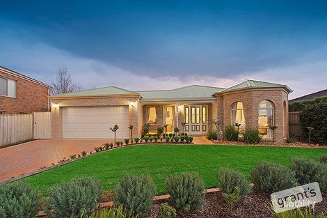 42 Marsh Gr, Berwick, VIC 3806