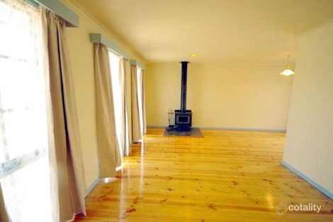 Property photo of 107 John Fawkner Drive Endeavour Hills VIC 3802