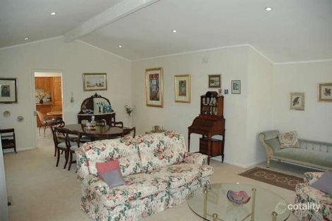 Property photo of 6 Lowry Crescent St Ives NSW 2075