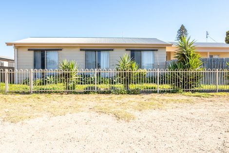 Property photo of 7 Susanne Street North Beach SA 5556