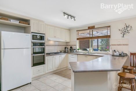 Property photo of 12 Tudor Court Narre Warren VIC 3805