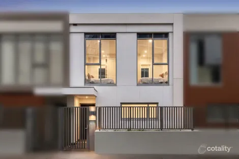 5/3 LYNNE AVE, WANTIRNA SOUTH, VIC 3152