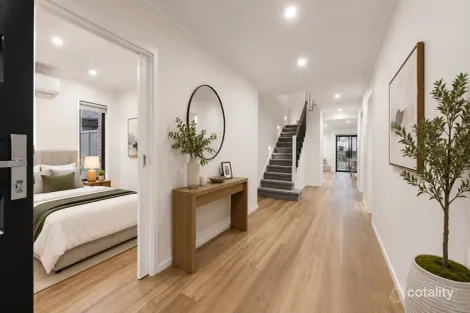 Property photo of 29 Merribrook Boulevard Clyde VIC 3978