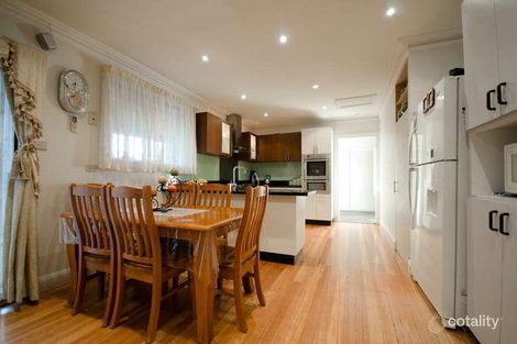 Property photo of 15 Mitta Mitta Way Meadow Heights VIC 3048