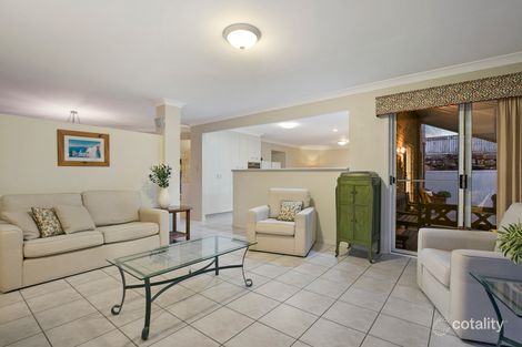 Property photo of 27 Windsor Place Carindale QLD 4152