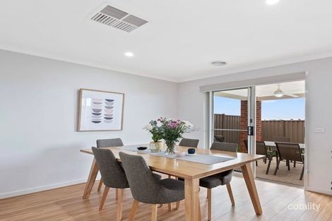 Property photo of 20 Cinnabar Way Cobblebank VIC 3338
