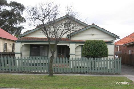 17 Swindon Rd, Hughesdale, VIC 3166