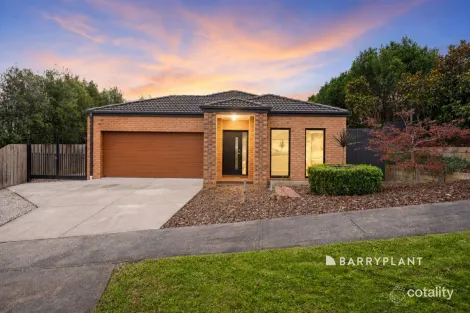19 Ajax St, Drouin, VIC 3818