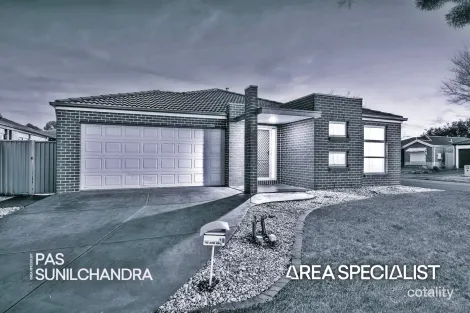 Property photo of 15 Tyndall Street Cranbourne East VIC 3977