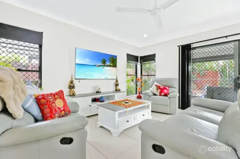 Property photo of 17 Arrowsmith Close Smithfield QLD 4878