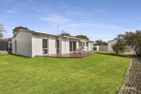 Property photo of 23 Dumossa Avenue Rosebud VIC 3939