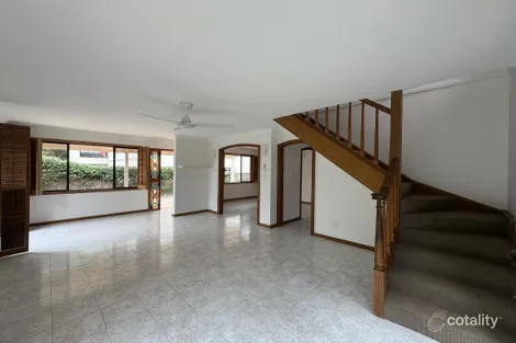 1/40 Ogilvie St, Terrigal, NSW 2260