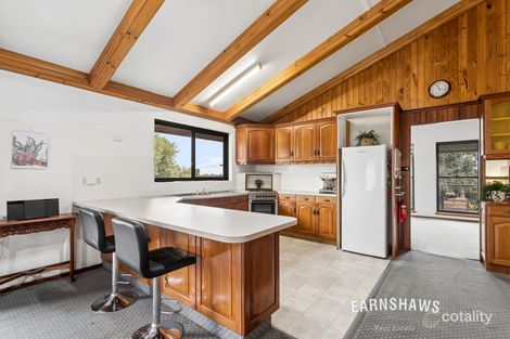 Property photo of 3 Stirling Close Swan View WA 6056