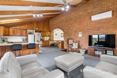 Property photo of 3 Stirling Close Swan View WA 6056