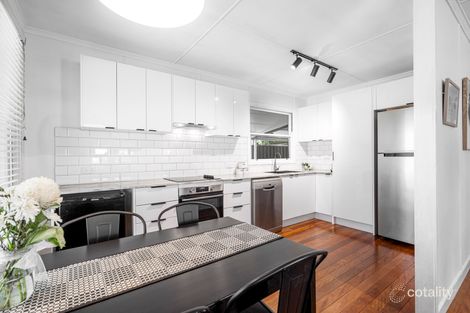 Property photo of 191 Wondall Road Wynnum West QLD 4178