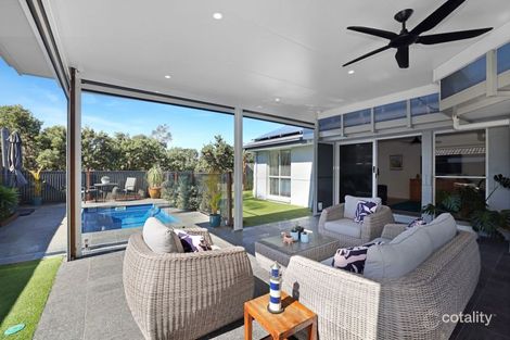 Property photo of 29 Winch Court Banksia Beach QLD 4507