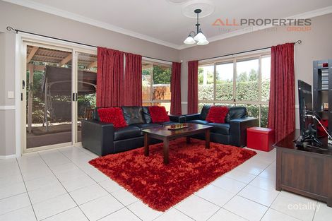 Property photo of 27 Toomba Place Forest Lake QLD 4078