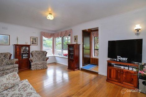 Property photo of 25 Dawe Road Mitcham VIC 3132