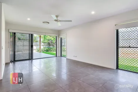 Property photo of 135 Queens Road Nudgee QLD 4014