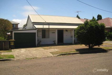 Property photo of 33 Forfar Street Stockton NSW 2295