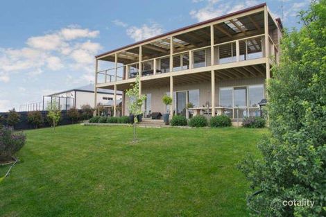 Property photo of 41 Victory Way Highton VIC 3216