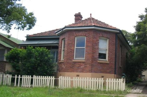 5 Arnold St, Mayfield, NSW 2304