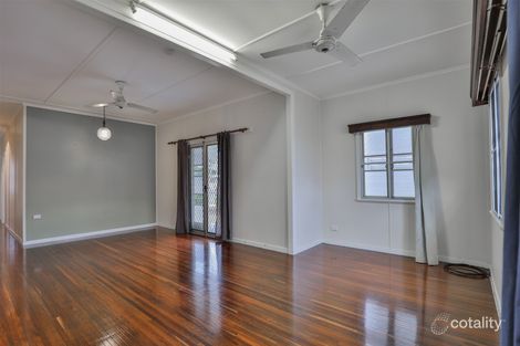 Property photo of 33 Thabeban Street Avenell Heights QLD 4670
