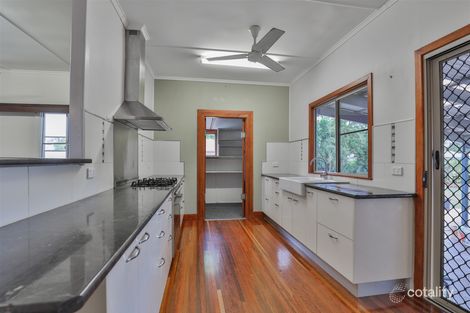 Property photo of 33 Thabeban Street Avenell Heights QLD 4670