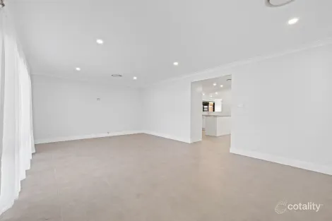Property photo of 14 Pinto Place St Clair NSW 2759