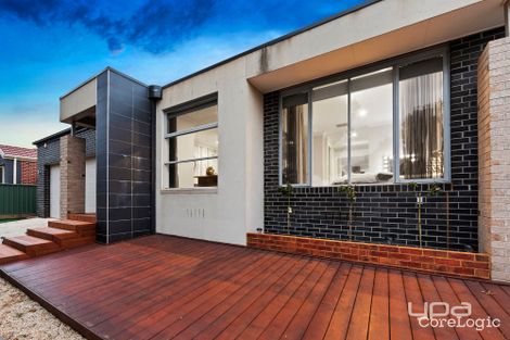 Property photo of 15 Dahlia Drive Caroline Springs VIC 3023