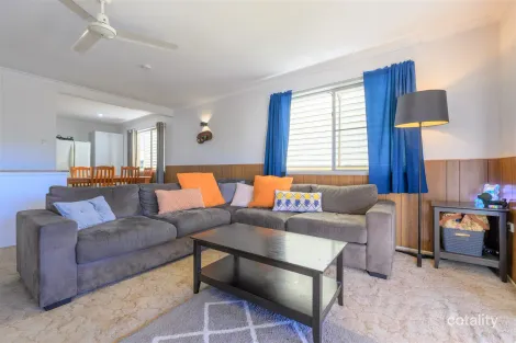 Property photo of 9 Beech Avenue Kin Kora QLD 4680