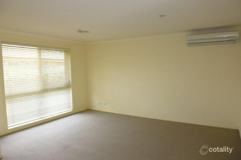 Property photo of 2/1 Sinclair Road Bayswater VIC 3153