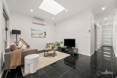 Property photo of 39 Halter Crescent Epping VIC 3076