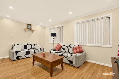 Property photo of 3 Andrew Place Girraween NSW 2145