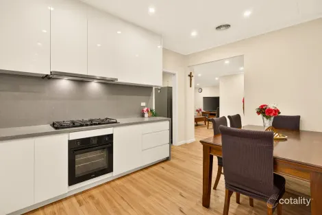Property photo of 3 Andrew Place Girraween NSW 2145
