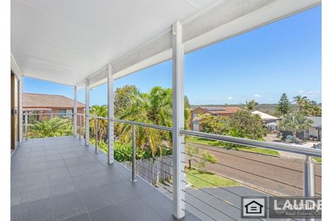 Property photo of 2 Shelly Close Wallabi Point NSW 2430