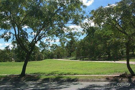 33 Pioneer Cres, Bellbowrie, QLD 4070