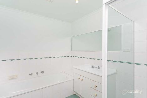 Property photo of 24/4 Redwood Avenue Jerrabomberra NSW 2619