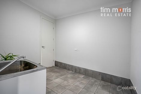 Property photo of 33 Parkvale Drive Angle Vale SA 5117